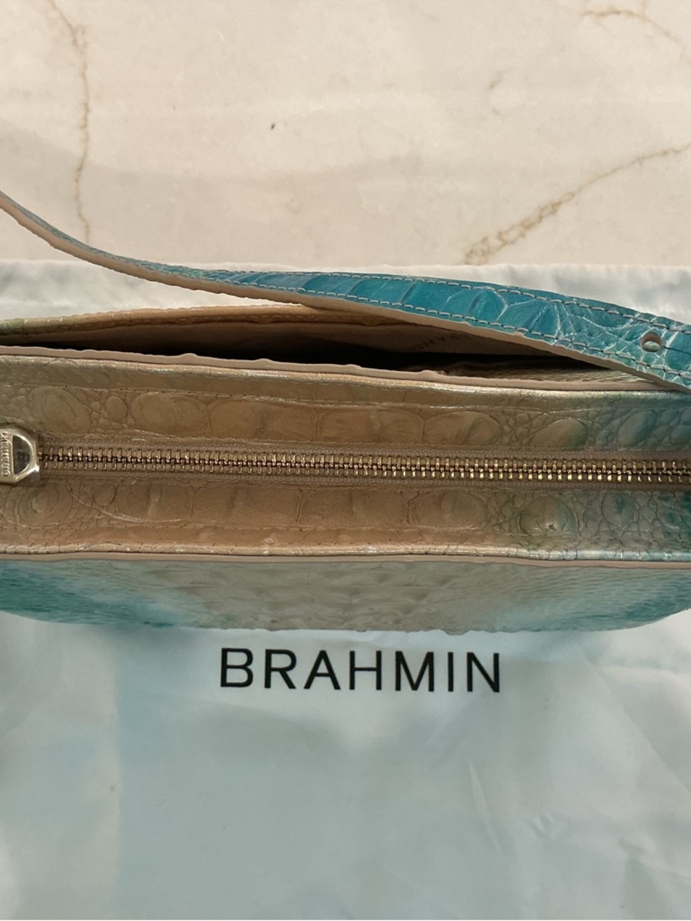 Brahmin Carrie Crossbody & Matching Ady Wallet in Ocean Ombre - EUC - Picture 3 of 11
